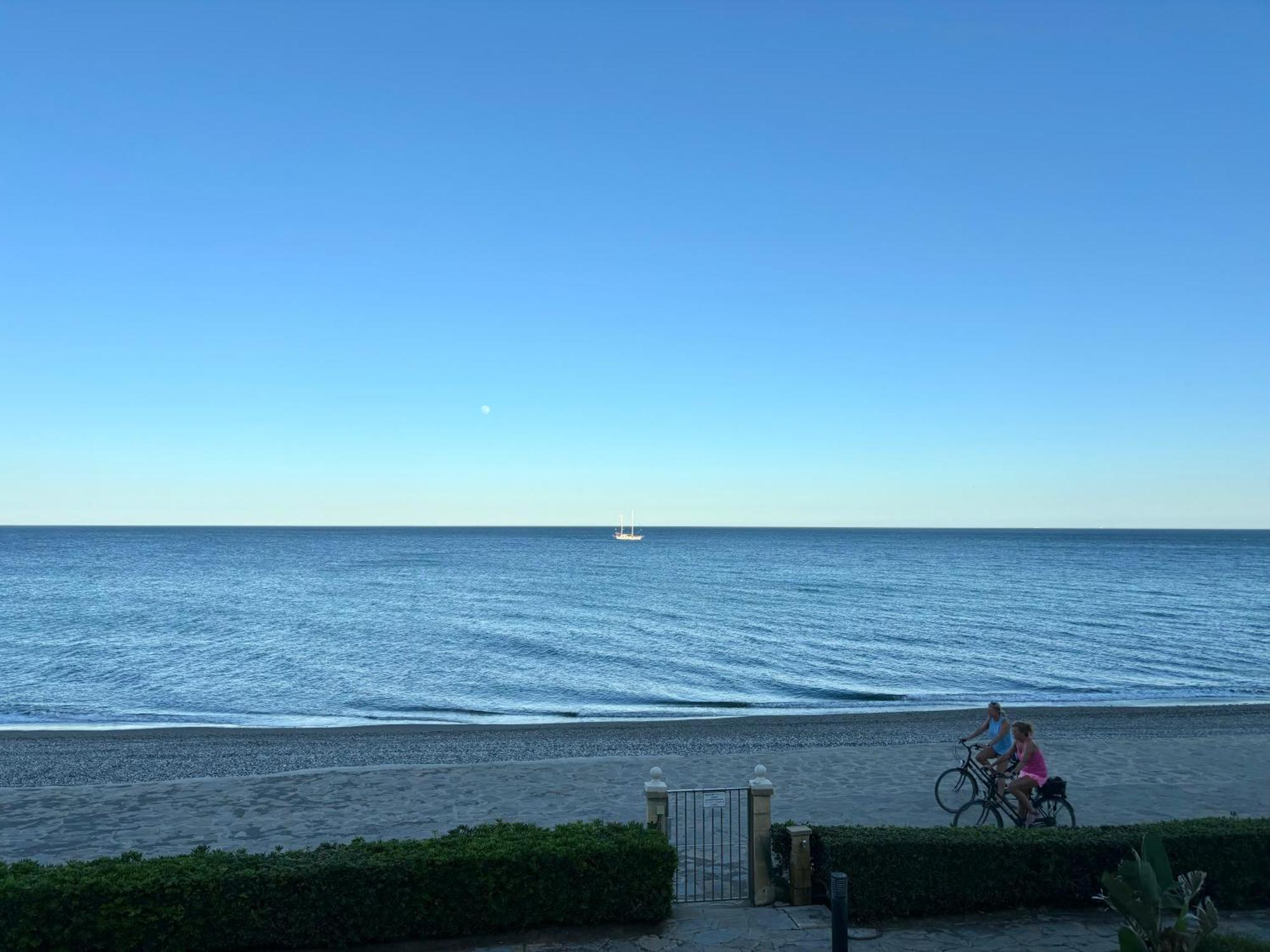 Diletta Beach Estepona Extérieur photo